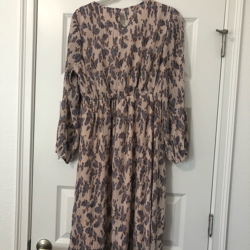 Inherit clothing co orange creek dress floral pleated midi - Picture 5 of 6
